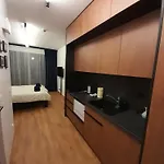 100czniowe Zurawie Διαμέρισμα *