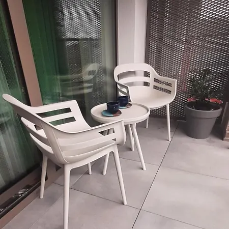 100czniowe Zurawie Apartment Danzig