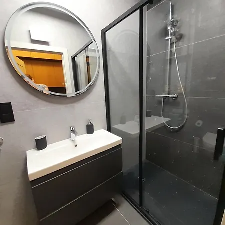100czniowe Zurawie Apartment