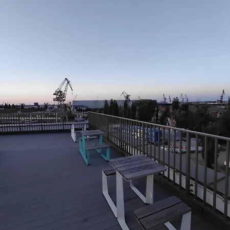 Lejlighed 100czniowe Zurawie