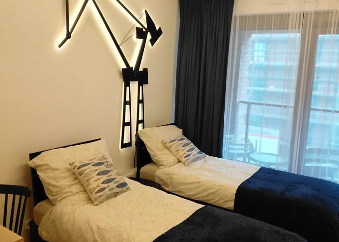 100czniowe żurawie * Gdańsk