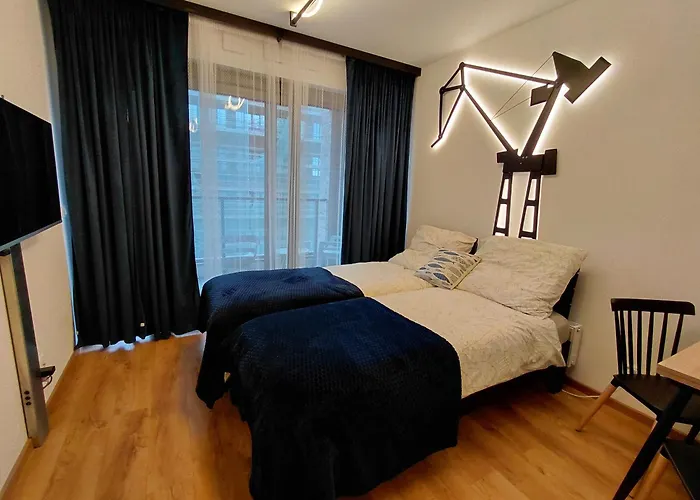 Apartament 100czniowe żurawie